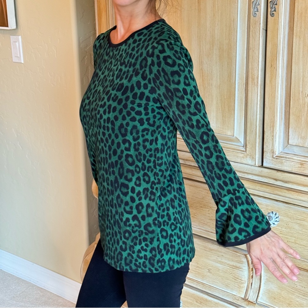 NWT Michael Michael Kors Top Shirt Moss Green Cheetah Print Bell Sleeves Sz XS - Picture 7 of 16